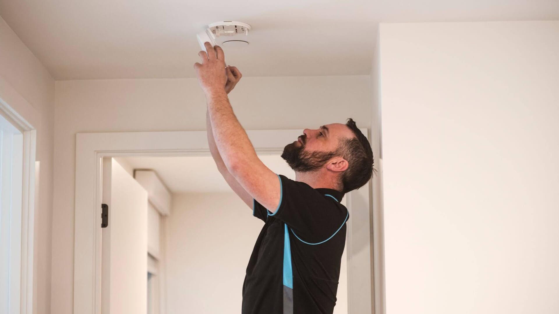Test and replace smoke alarms in hampton